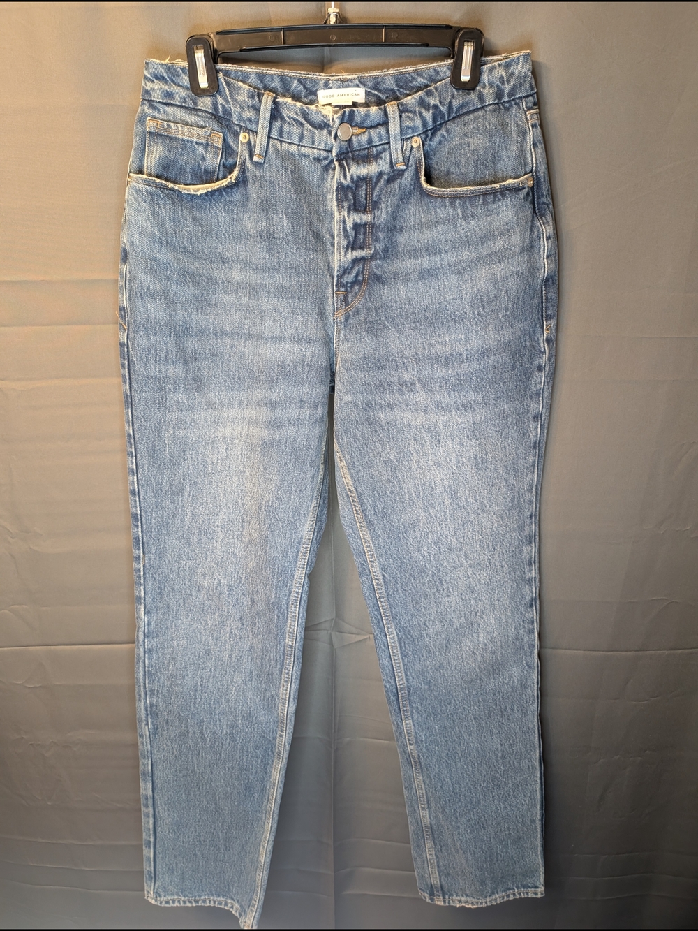 Good American Straight Leg Jeans - Light Blue Wash